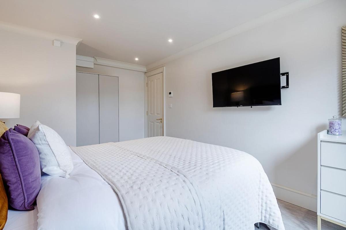 Hyde Park Suites-5